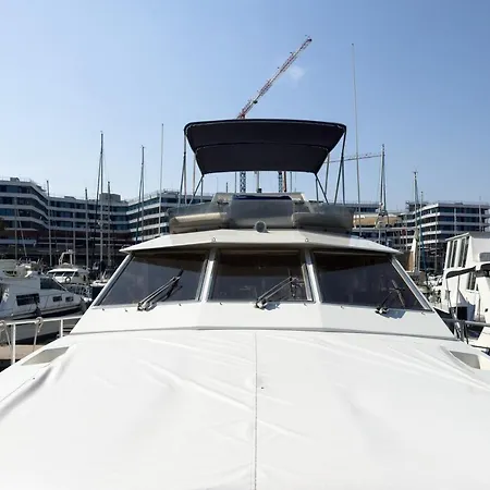 Napao Hotel en barco