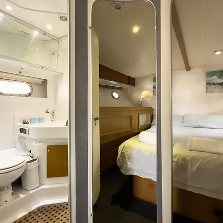 Napao Hotel en barco *