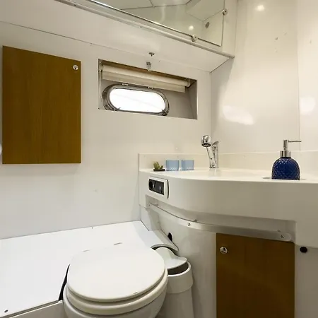 Napao Hotel en barco