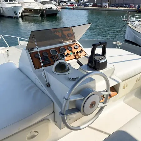 Napao Hotel en barco *