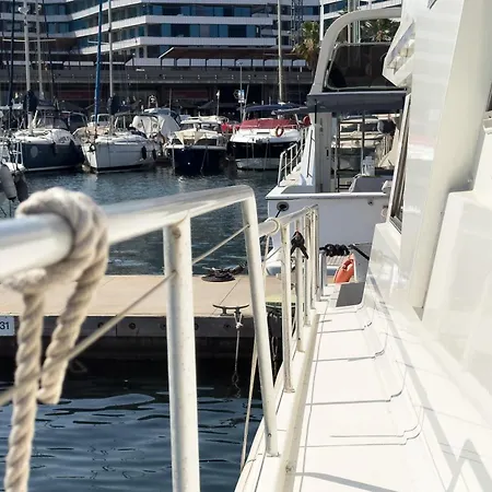 Hotel en barco Napao Barcelona